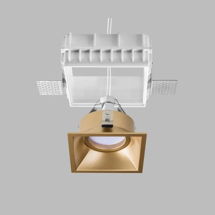 Комплект из светильника и рамки DOMINO QUAD MR16 ЗОЛОТО Domino Lightstar G214503 | Дом Декора